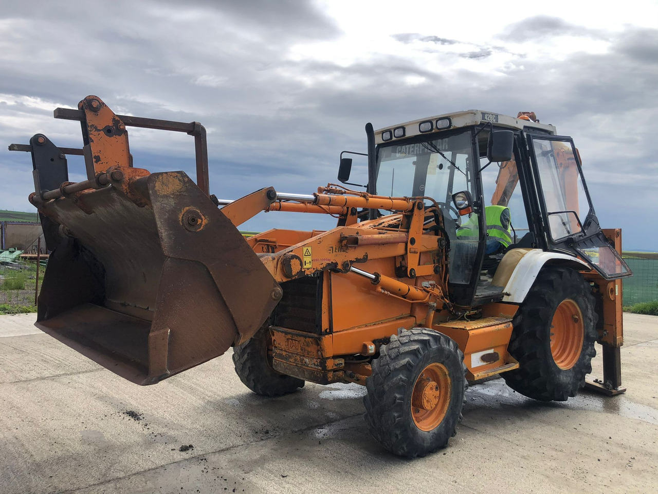 CATERPILLAR 428 C TERRACING EQUIPMENT BULLDOEXCAVATOR - Buldoexcavator: Foto 1 CATERPILLAR 428 C TERRACING EQUIPMENT BULLDOEXCAVATOR - Buldoexcavator: Foto 1