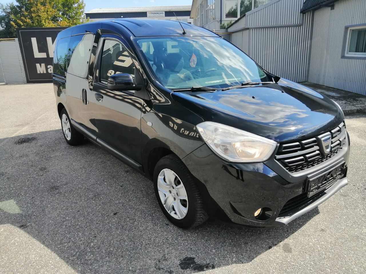 DACIA Dokker 1,6 sCE Comfort Benzina/GPL, TOP !!! - Autoutilitară cabină dublă: Foto 2 DACIA Dokker 1,6 sCE Comfort Benzina/GPL, TOP !!! - Autoutilitară cabină dublă: Foto 2