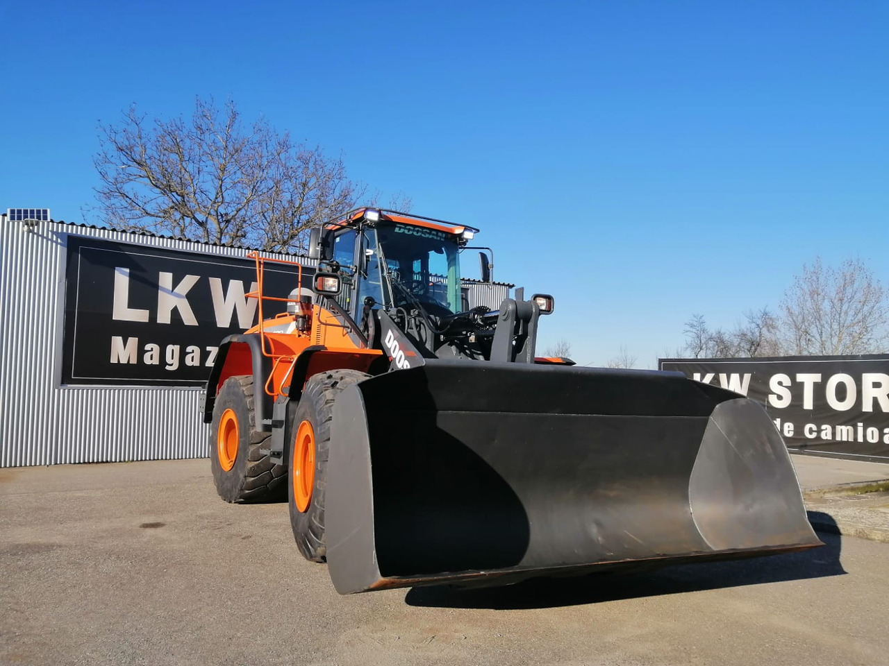 Doosan DL 420-5 Front End Loader, TOP!!! - Încărcător frontal pe pneuri: Foto 1 Doosan DL 420-5 Front End Loader, TOP!!! - Încărcător frontal pe pneuri: Foto 1