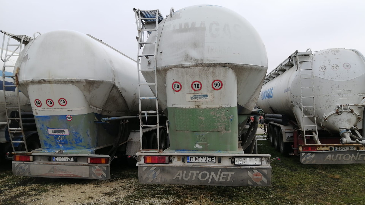 FELDBINDER Tank/Silo 57,000 l 4 Compartments for Powders/Feed/Water//Liquid Fertilizer/etc. - Semiremorcă siloz: Foto 3 FELDBINDER Tank/Silo 57,000 l 4 Compartments for Powders/Feed/Water//Liquid Fertilizer/etc. - Semiremorcă siloz: Foto 3
