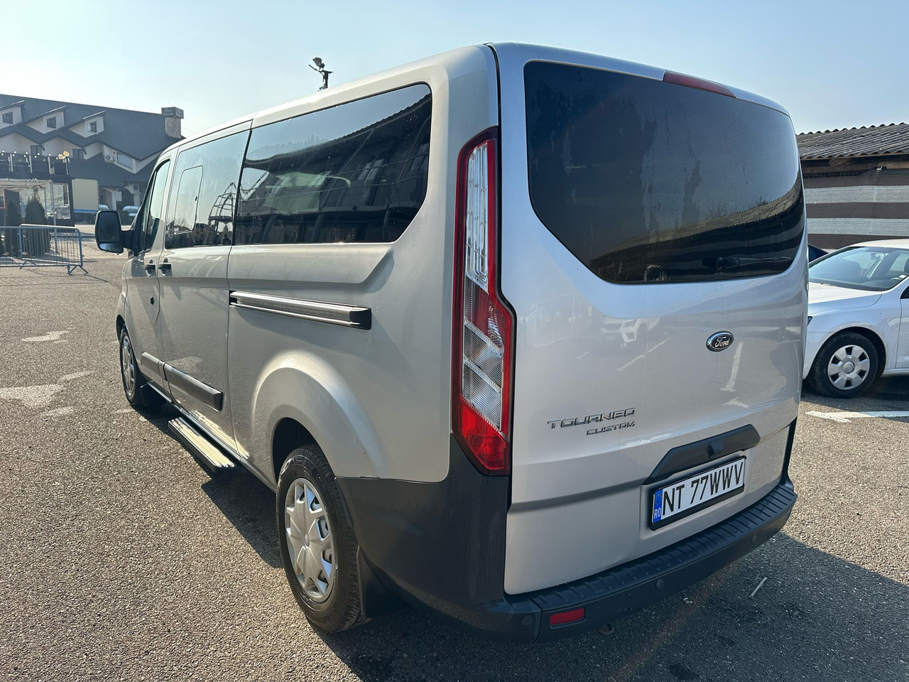 FORD TRANSIT CUSTOMS - Transport persoane: Foto 4 FORD TRANSIT CUSTOMS - Transport persoane: Foto 4