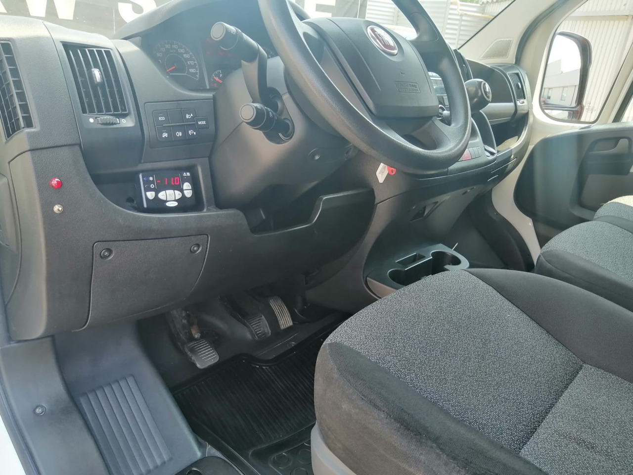 Autoutilitară frigorifica Fiat Ducato Maxi 2.3 JTD, Frigorifica CARRIER -20*C, TOP !!!: Foto 11 Autoutilitară frigorifica Fiat Ducato Maxi 2.3 JTD, Frigorifica CARRIER -20*C, TOP !!!: Foto 11