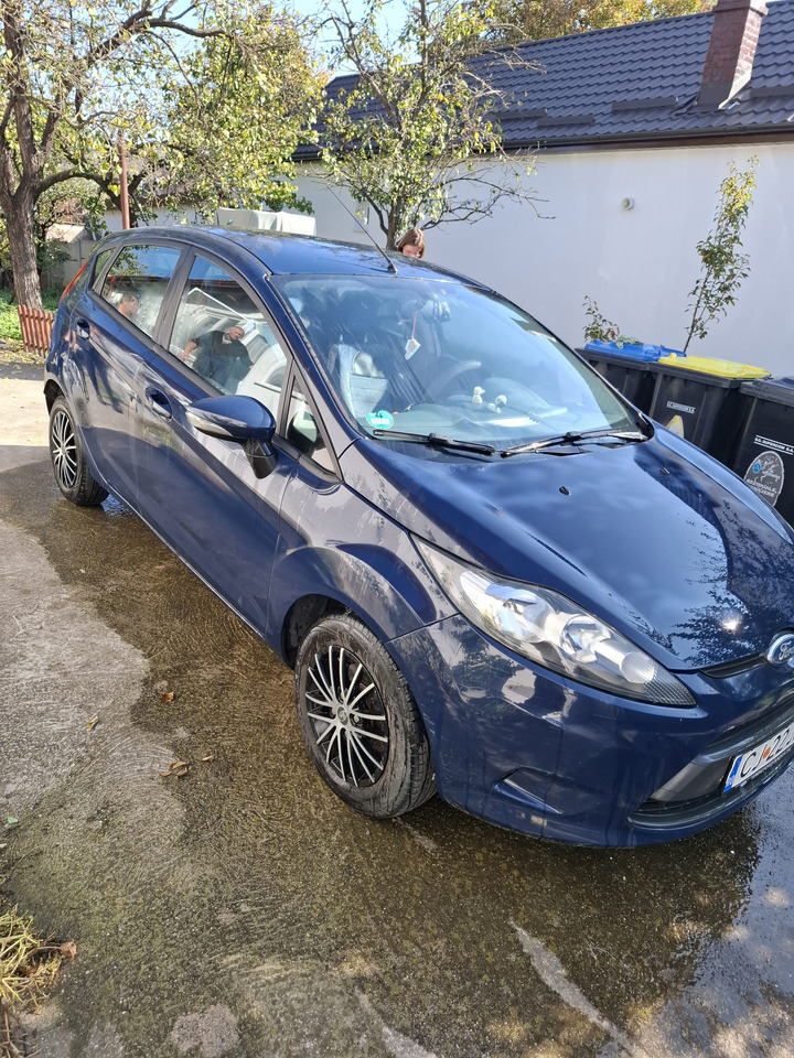 Ford Fiesta - Berlină/ Sedan: Foto 1 Ford Fiesta - Berlină/ Sedan: Foto 1