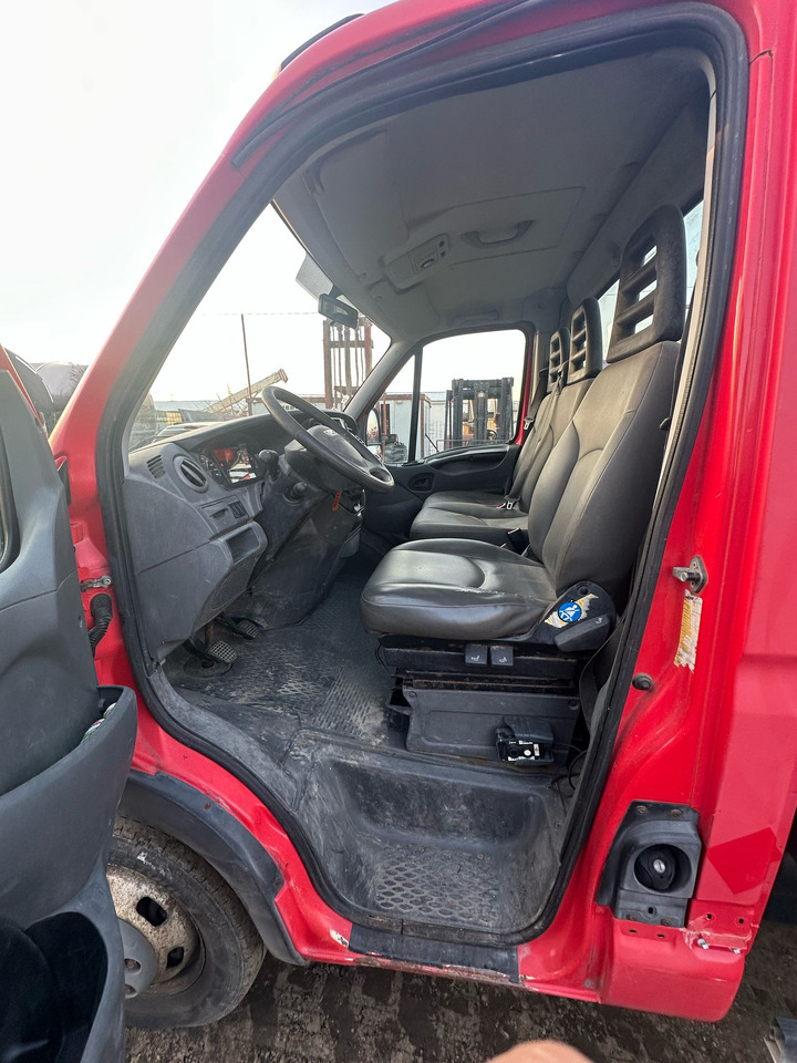 Autoutilitară basculantă Iveco Daily Van: Foto 8