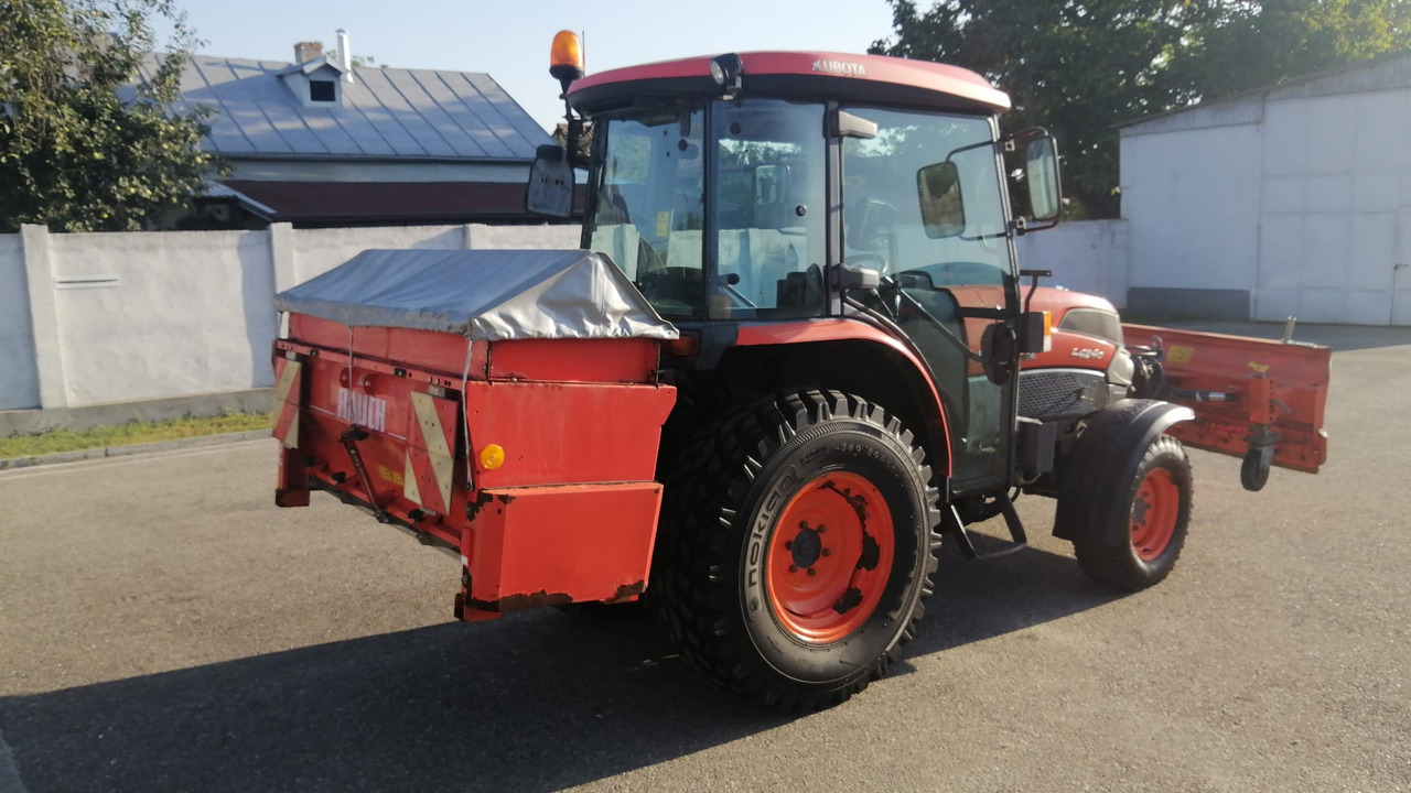 KUBOTA L4240 Narrow spaces tractor/vineyard/fruit tree/communal, TOP ! - Tractor agricol: Foto 3 KUBOTA L4240 Narrow spaces tractor/vineyard/fruit tree/communal, TOP ! - Tractor agricol: Foto 3