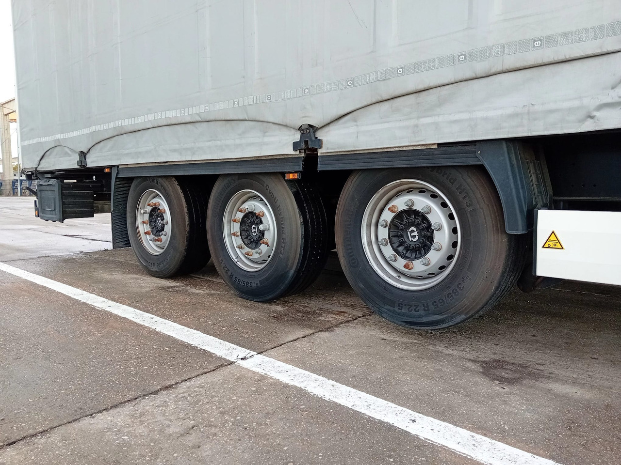 Krone Sliding Tarpaulin Semi-trailer Standard, TOP ! - Semiremorcă prelată: Foto 2 Krone Sliding Tarpaulin Semi-trailer Standard, TOP ! - Semiremorcă prelată: Foto 2