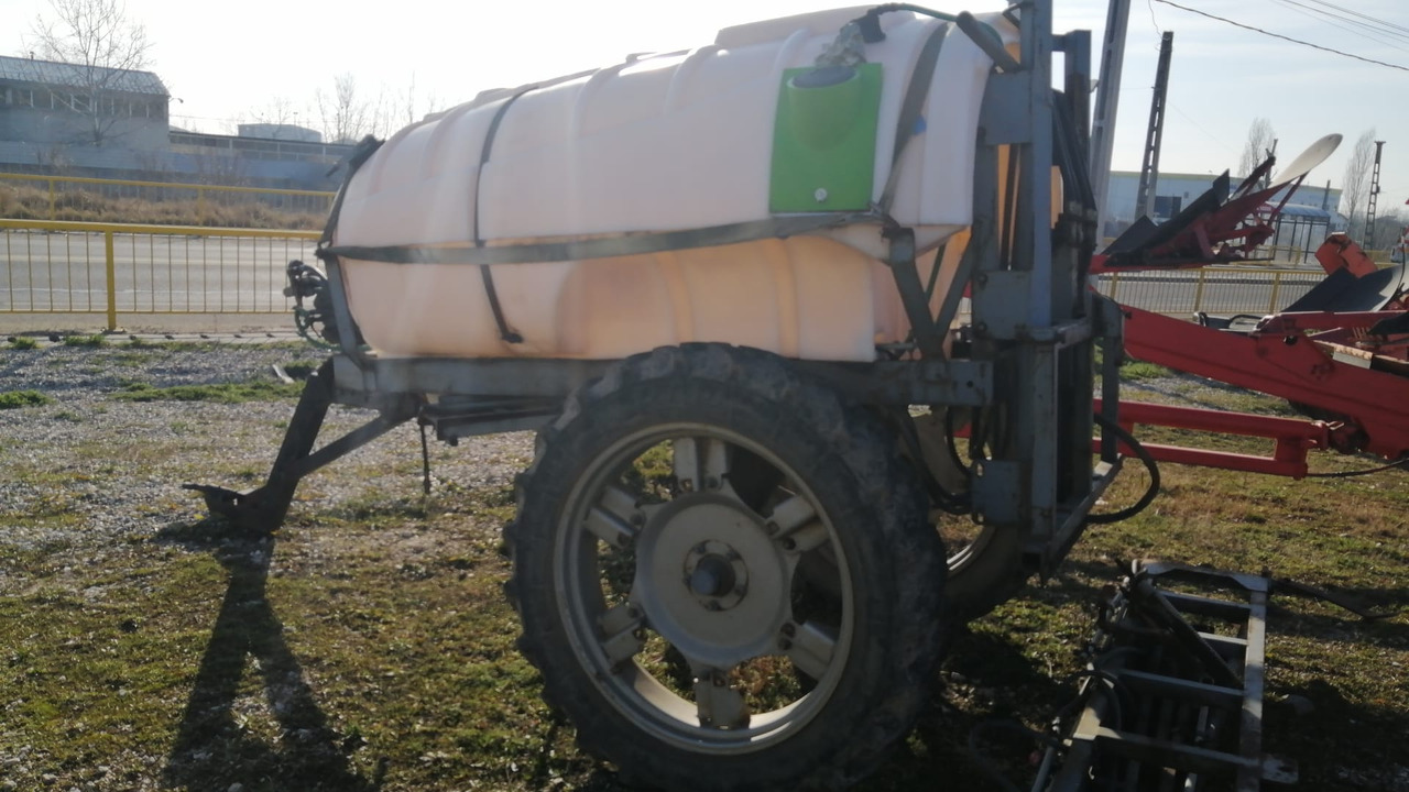 MET Wirax Sprayer 2000 - Maşină de erbicidat tractata: Foto 1 MET Wirax Sprayer 2000 - Maşină de erbicidat tractata: Foto 1