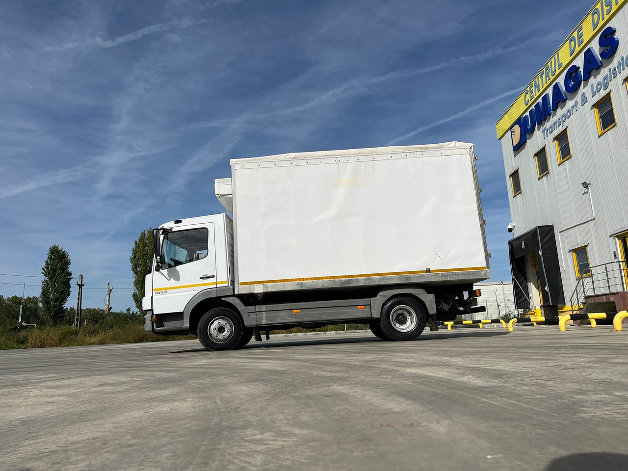 Mercedes-Benz Atego 10.15 Thermo King -20 C, Meat on hooks transport - Camion frigider: Foto 2 Mercedes-Benz Atego 10.15 Thermo King -20 C, Meat on hooks transport - Camion frigider: Foto 2
