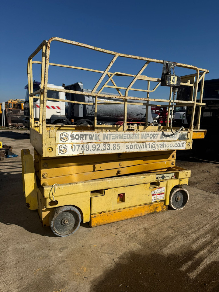 NACELLE - Platforma foarfeca: Foto 1 NACELLE - Platforma foarfeca: Foto 1