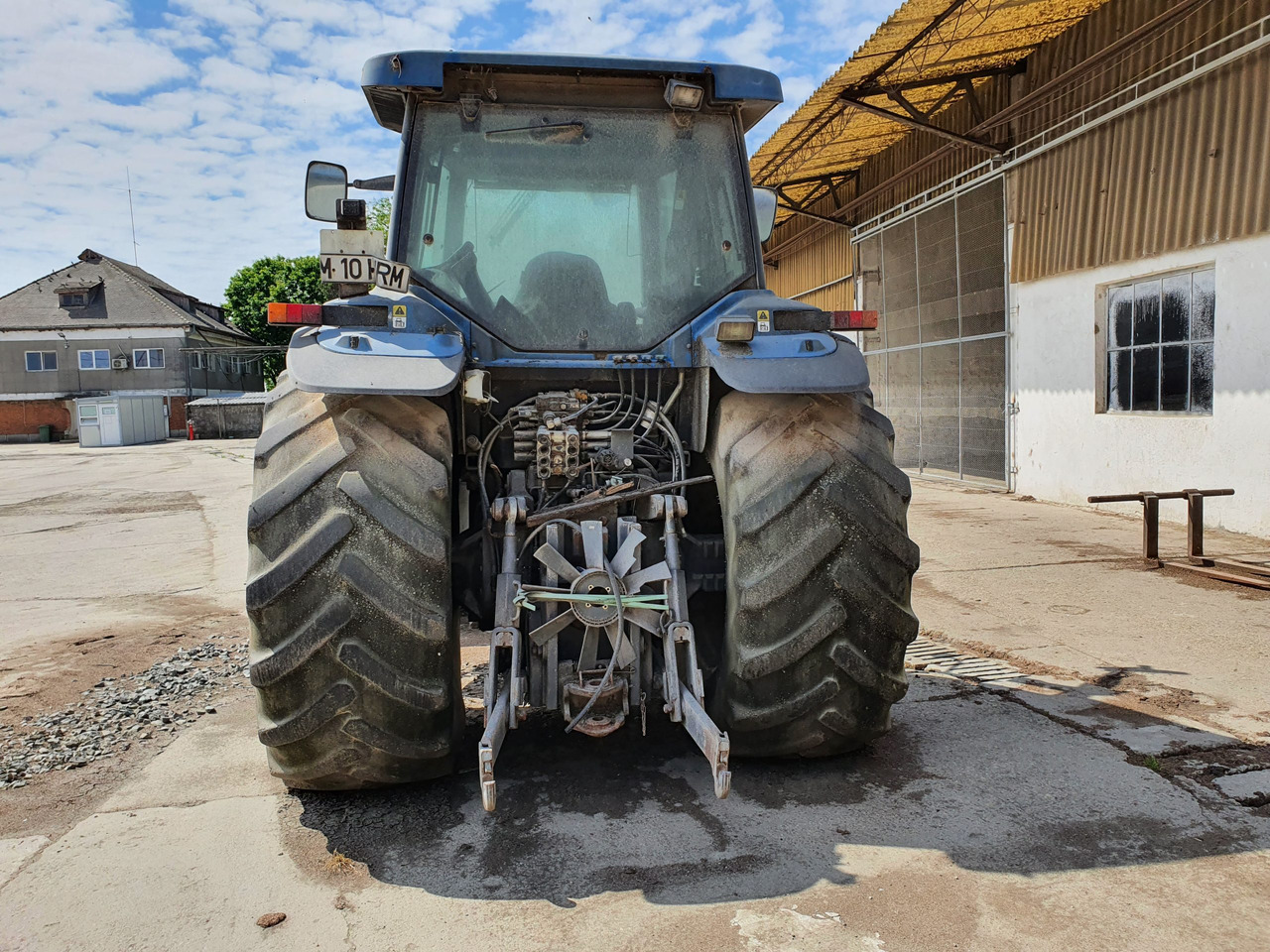 NEW HOLLAND 8970 Tractor 4×4 - Tractor agricol: Foto 4 NEW HOLLAND 8970 Tractor 4×4 - Tractor agricol: Foto 4