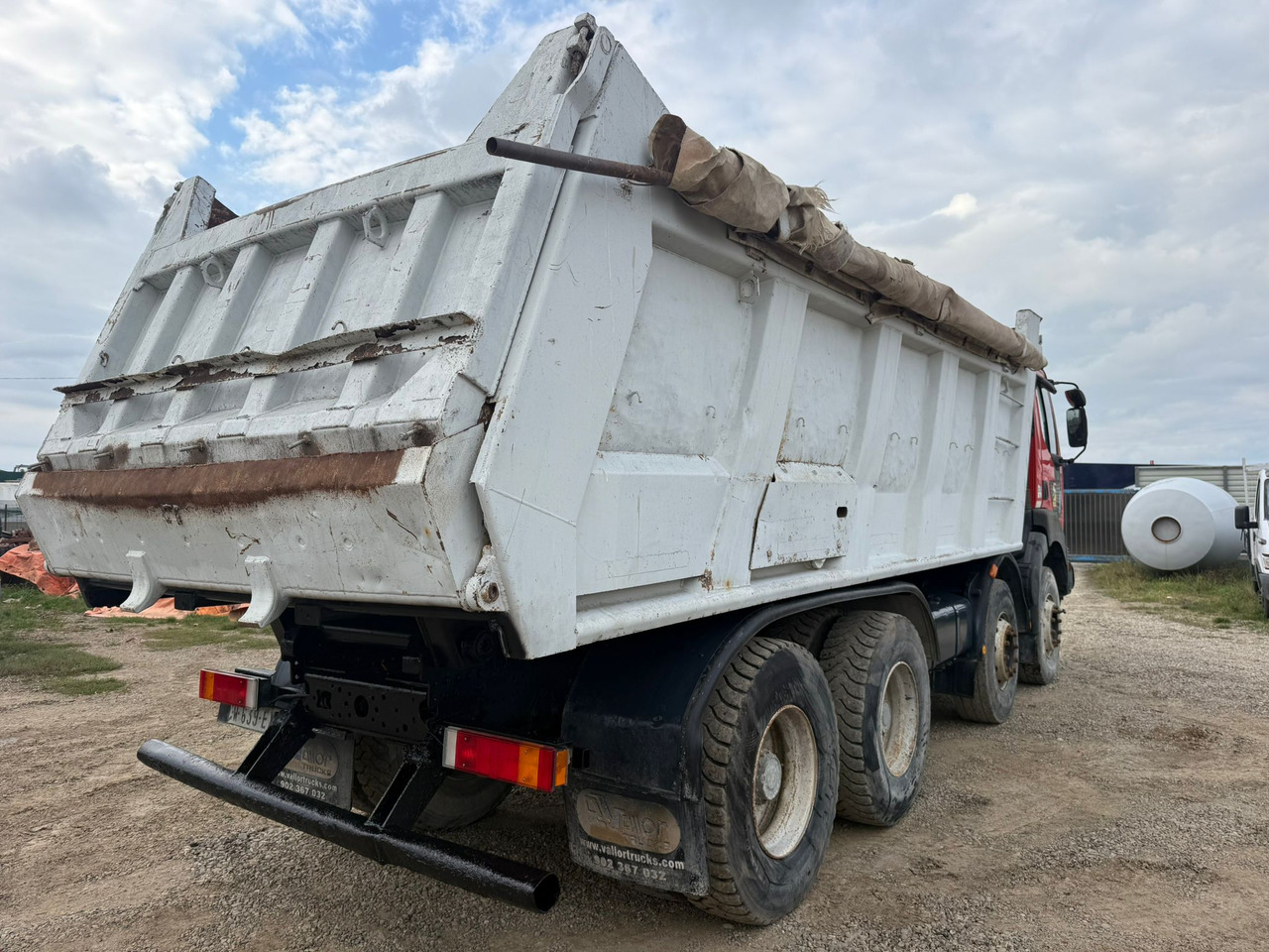 RENAULT KERAX TIPPER - Camion basculantă: Foto 4 RENAULT KERAX TIPPER - Camion basculantă: Foto 4