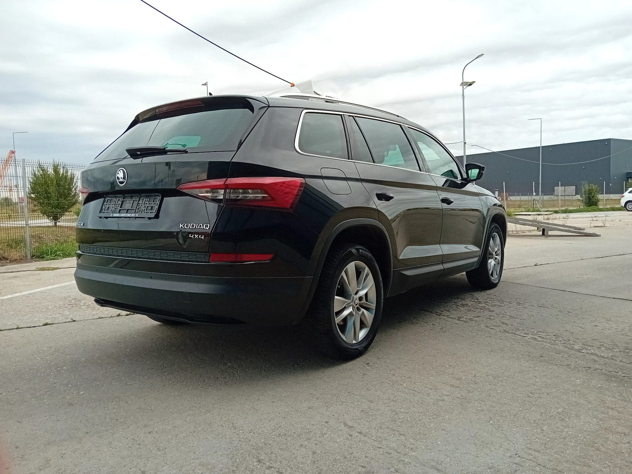 SKODA KODIAQ 2.0 TDI 4×4 DSG, TOP !!! - SUV: Foto 5 SKODA KODIAQ 2.0 TDI 4×4 DSG, TOP !!! - SUV: Foto 5