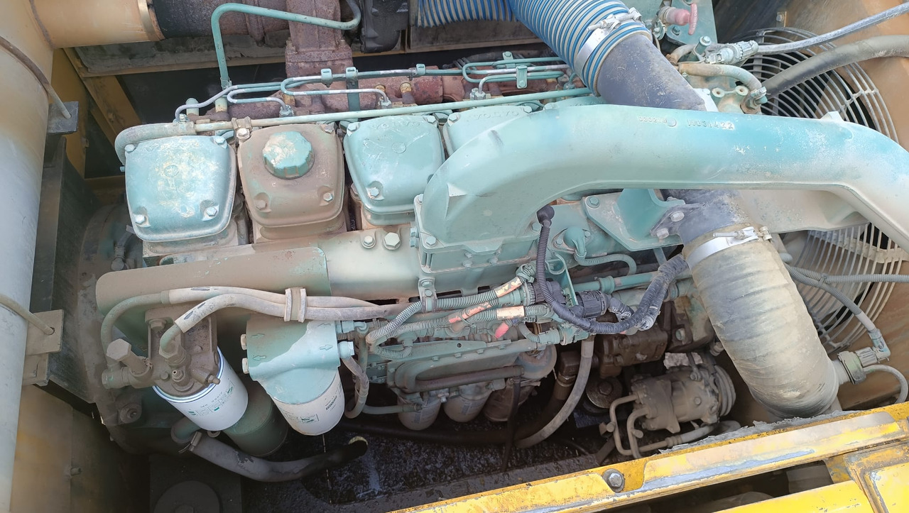 Excavator pe şenile VOLVO EC 360 EXCAVATOR: Foto 9