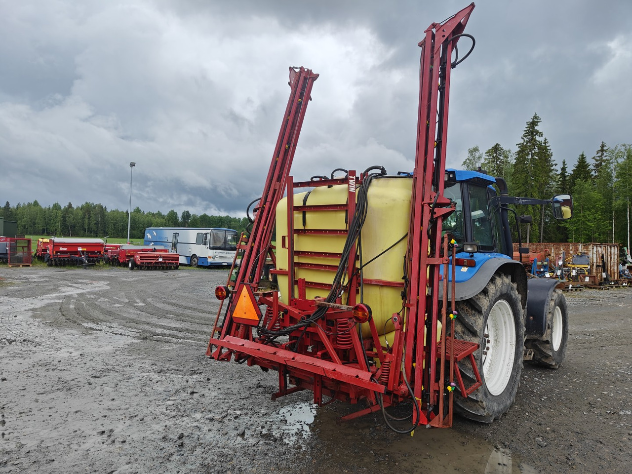 HARDI Hardi Master 1200L - 15-18m - Katsastettu - Kasvinsuojeluruisku - Maşină de erbicidat purtata: Foto 3 HARDI Hardi Master 1200L - 15-18m - Katsastettu - Kasvinsuojeluruisku - Maşină de erbicidat purtata: Foto 3