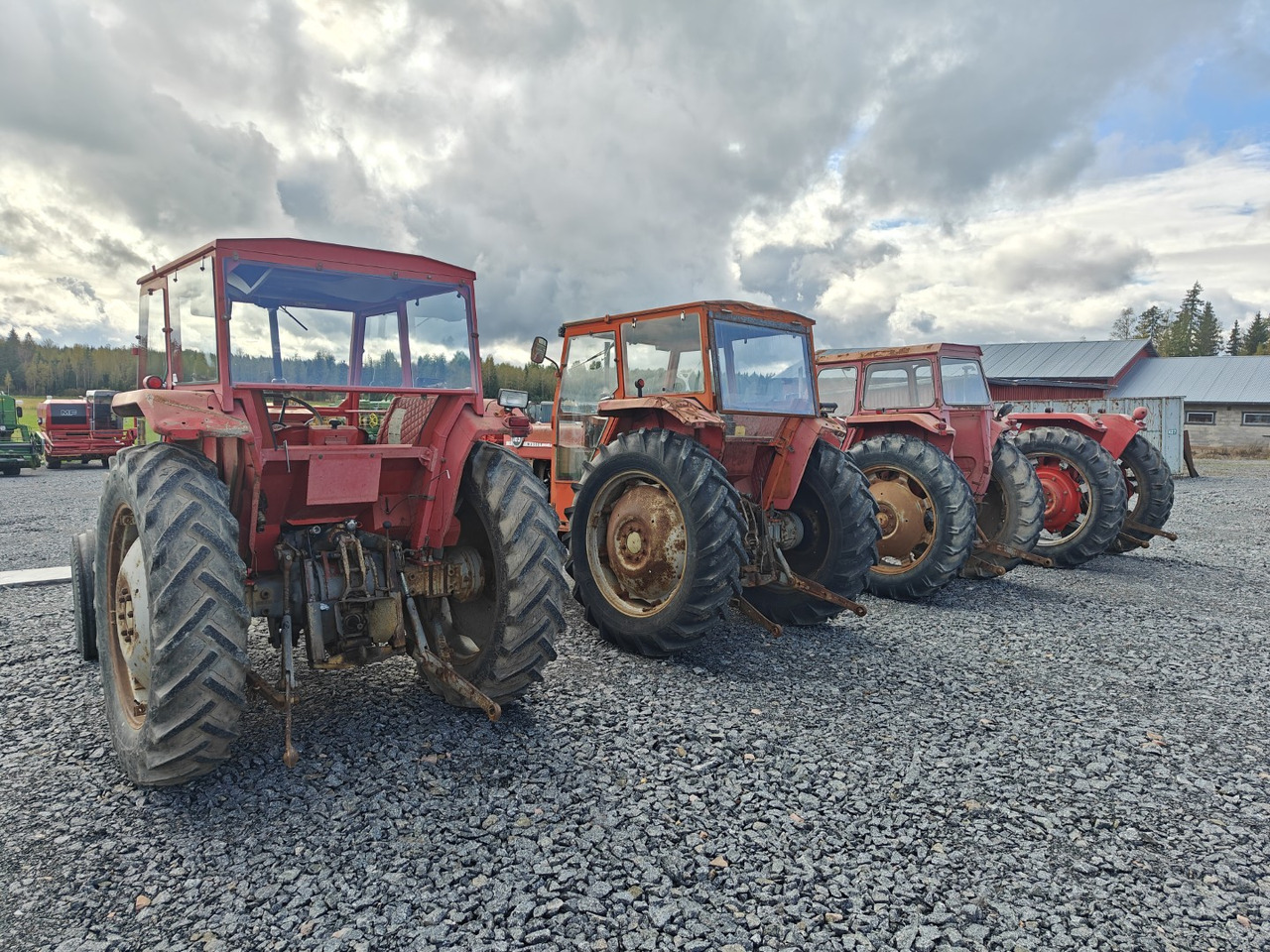 MASSEY FERGUSON 165, 165S ja 175 traktoreita 4 kpl / 4pcs - Tractor agricol: Foto 3 MASSEY FERGUSON 165, 165S ja 175 traktoreita 4 kpl / 4pcs - Tractor agricol: Foto 3