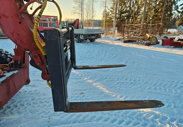 Trukkipiikit - hydraulinen sivusiirto ja levitys - VIDEO - Furci: Foto 4 Trukkipiikit - hydraulinen sivusiirto ja levitys - VIDEO - Furci: Foto 4