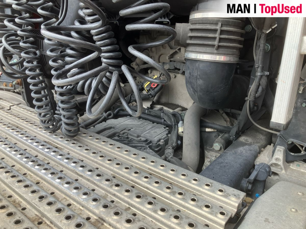 MAN TGX 26.470 6x2/2 BL SA "Retarder / 700 l Tank" ZV - Cap tractor: Foto 4 MAN TGX 26.470 6x2/2 BL SA "Retarder / 700 l Tank" ZV - Cap tractor: Foto 4