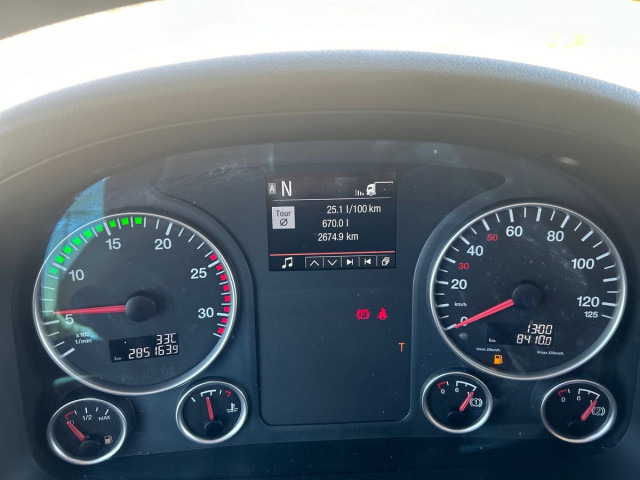 MAN TGX 26.470 6X2-4 BL tandem - Camion cu prelată: Foto 5 MAN TGX 26.470 6X2-4 BL tandem - Camion cu prelată: Foto 5