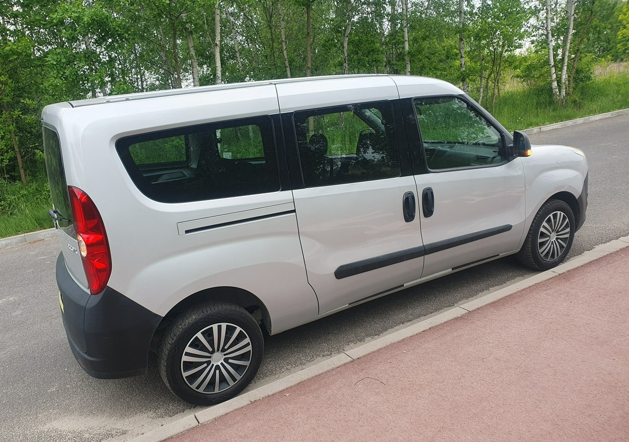 Opel Combo III wersja długa *long* - Automobil: Foto 5 Opel Combo III wersja długa *long* - Automobil: Foto 5