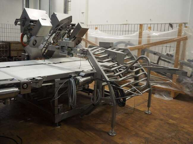Itec / Attec automatic primal cutting line AGOL-850 - Utilaj pentru industria alimentara: Foto 3 Itec / Attec automatic primal cutting line AGOL-850 - Utilaj pentru industria alimentara: Foto 3