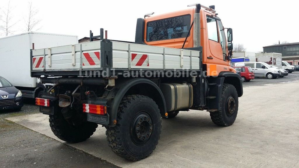 Mercedes-Benz Unimog U 500 Kipper Kommunalhydraulik U 300 400 U 500 Kipper Kommunalhydraulik U 300 400 - Maşina comunala: Foto 4 Mercedes-Benz Unimog U 500 Kipper Kommunalhydraulik U 300 400 U 500 Kipper Kommunalhydraulik U 300 400 - Maşina comunala: Foto 4