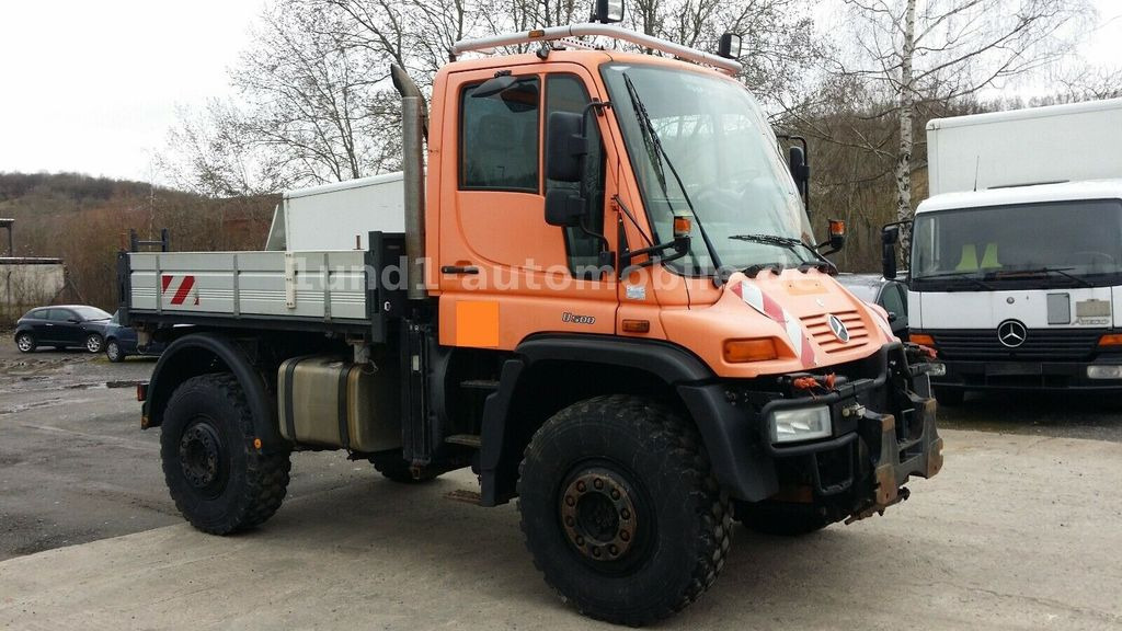 Mercedes-Benz Unimog U 500 Kipper Kommunalhydraulik U 300 400 U 500 Kipper Kommunalhydraulik U 300 400 - Maşina comunala: Foto 2 Mercedes-Benz Unimog U 500 Kipper Kommunalhydraulik U 300 400 U 500 Kipper Kommunalhydraulik U 300 400 - Maşina comunala: Foto 2