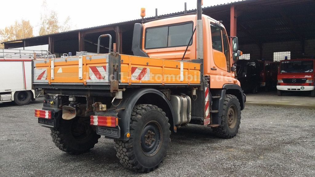 Unimog U 300 Kipper Zugmaschine Kommunalhydraulik U 500 400 U 300 Kipper Zugmaschine Kommunalhydraulik U 500 400 - Maşina comunala: Foto 1 Unimog U 300 Kipper Zugmaschine Kommunalhydraulik U 500 400 U 300 Kipper Zugmaschine Kommunalhydraulik U 500 400 - Maşina comunala: Foto 1