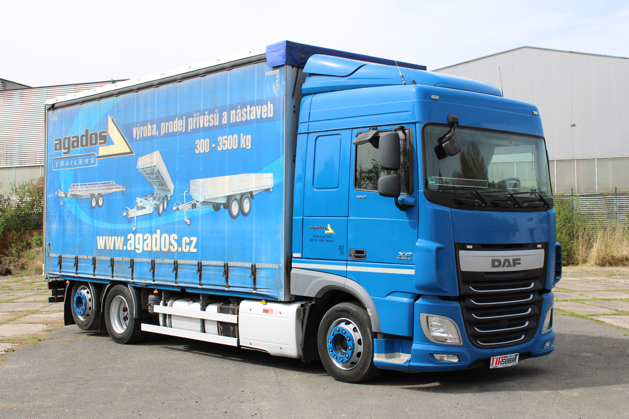 DAF XF 460 FAR - Camion cu prelată: Foto 1 DAF XF 460 FAR - Camion cu prelată: Foto 1