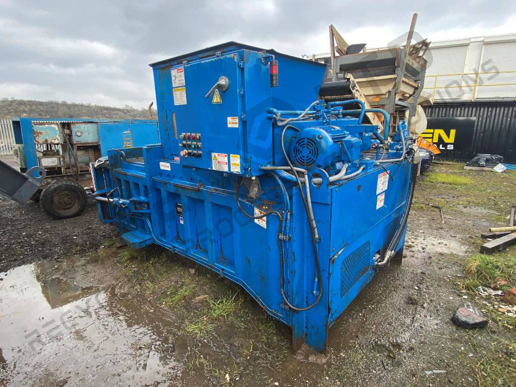 Marathon Gemini Baler - Utilaje constructii: Foto 5 Marathon Gemini Baler - Utilaje constructii: Foto 5