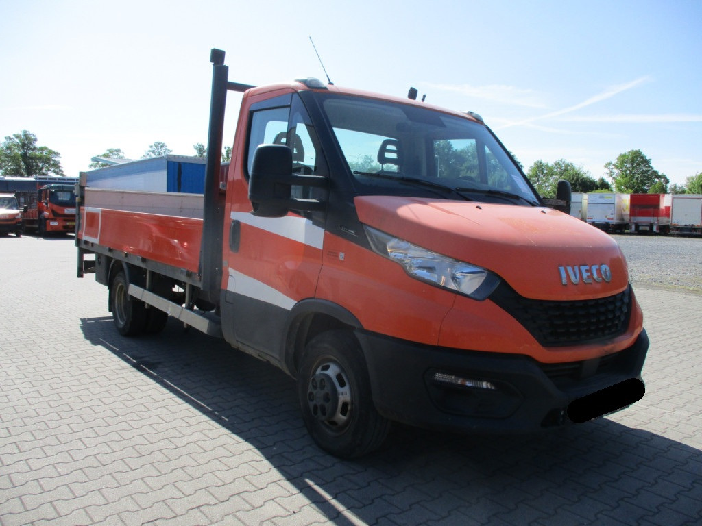IVECO DAILY 35-140 - Autoutilitară cu platformă: Foto 2 IVECO DAILY 35-140 - Autoutilitară cu platformă: Foto 2