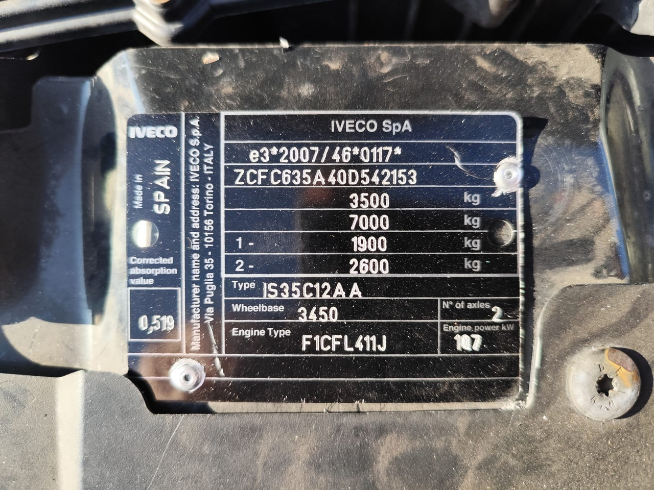 IVECO DAILY 35C15 - Camion cu macara, Autoutilitară basculantă: Foto 2 IVECO DAILY 35C15 - Camion cu macara, Autoutilitară basculantă: Foto 2