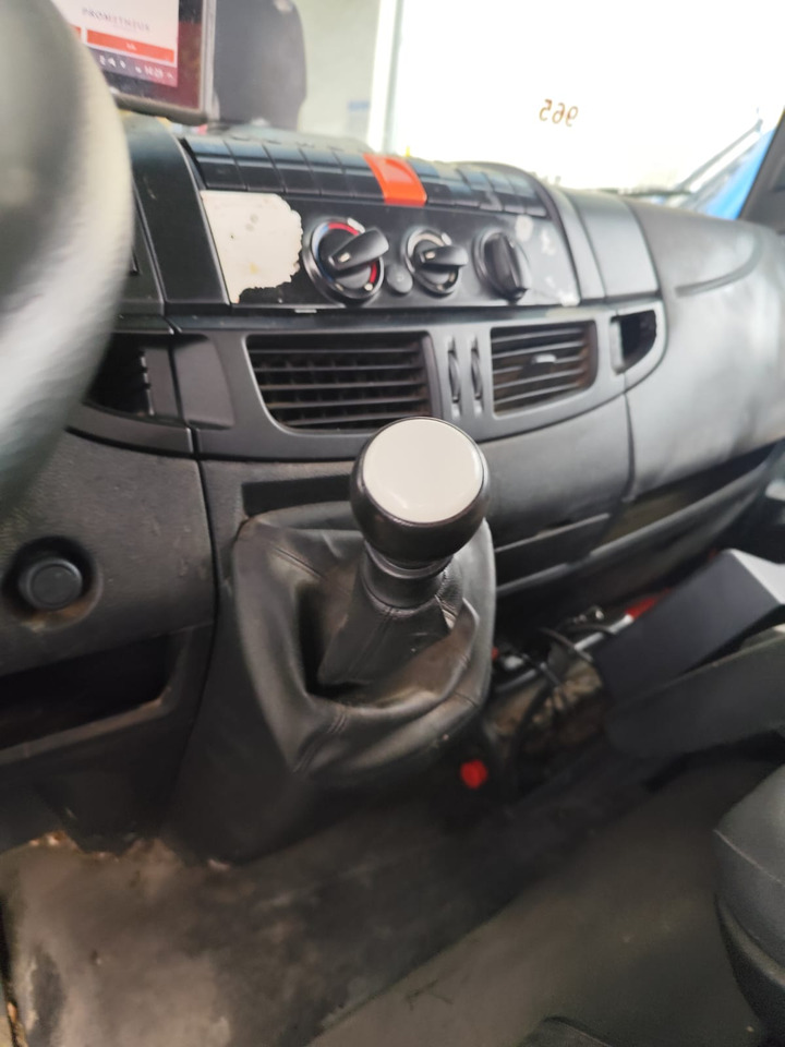 IVECO EUROCARGO 120-190L - Camion basculantă, Camion cu macara: Foto 3 IVECO EUROCARGO 120-190L - Camion basculantă, Camion cu macara: Foto 3