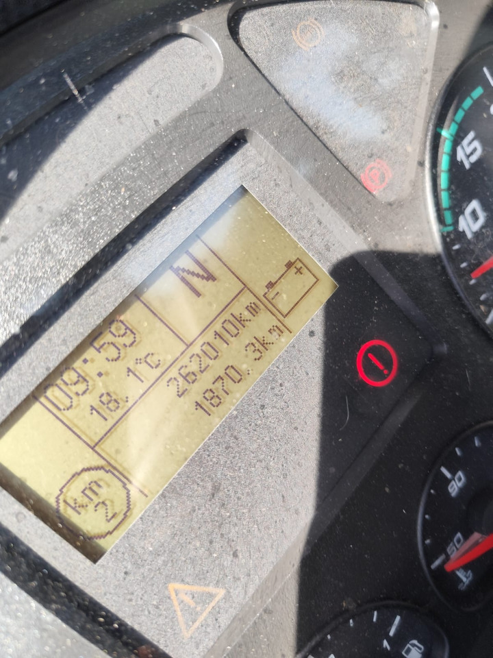 IVECO EUROCARGO 120-190L - Camion şasiu: Foto 5 IVECO EUROCARGO 120-190L - Camion şasiu: Foto 5