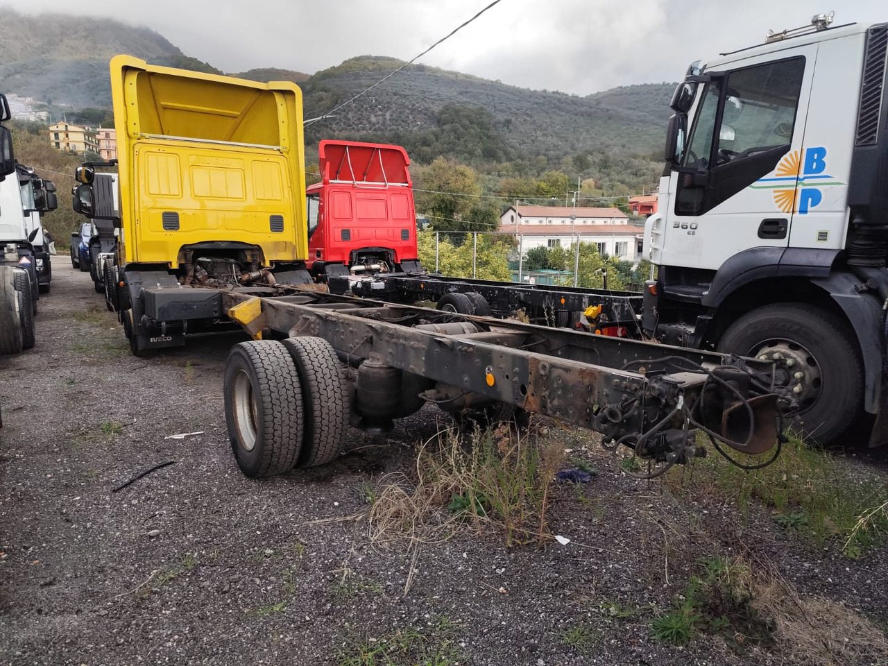 IVECO EUROCARGO 120E28P - Camion şasiu: Foto 5 IVECO EUROCARGO 120E28P - Camion şasiu: Foto 5
