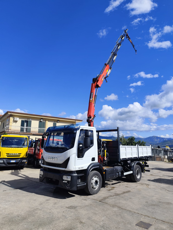 IVECO EUROCARGO 160-250 - Camion cu macara, Camion basculantă: Foto 3 IVECO EUROCARGO 160-250 - Camion cu macara, Camion basculantă: Foto 3