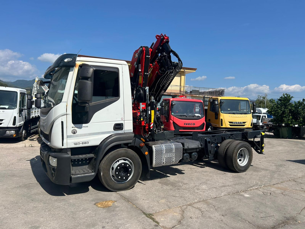 IVECO EUROCARGO 160-280 - Camion cu macara, Camion cu macara: Foto 4 IVECO EUROCARGO 160-280 - Camion cu macara, Camion cu macara: Foto 4