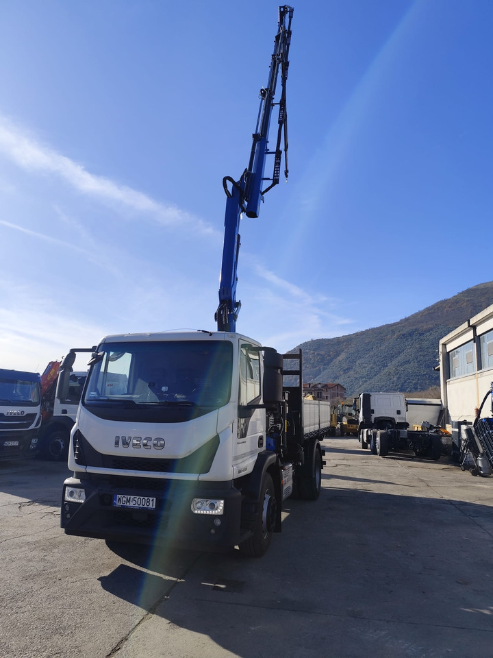 IVECO EUROCARGO 180-250 - Camion cu macara, Camion cu macara: Foto 2 IVECO EUROCARGO 180-250 - Camion cu macara, Camion cu macara: Foto 2