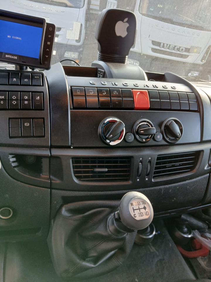 IVECO EUROCARGO 180-320 - Camion cu macara, Camion basculantă: Foto 5 IVECO EUROCARGO 180-320 - Camion cu macara, Camion basculantă: Foto 5