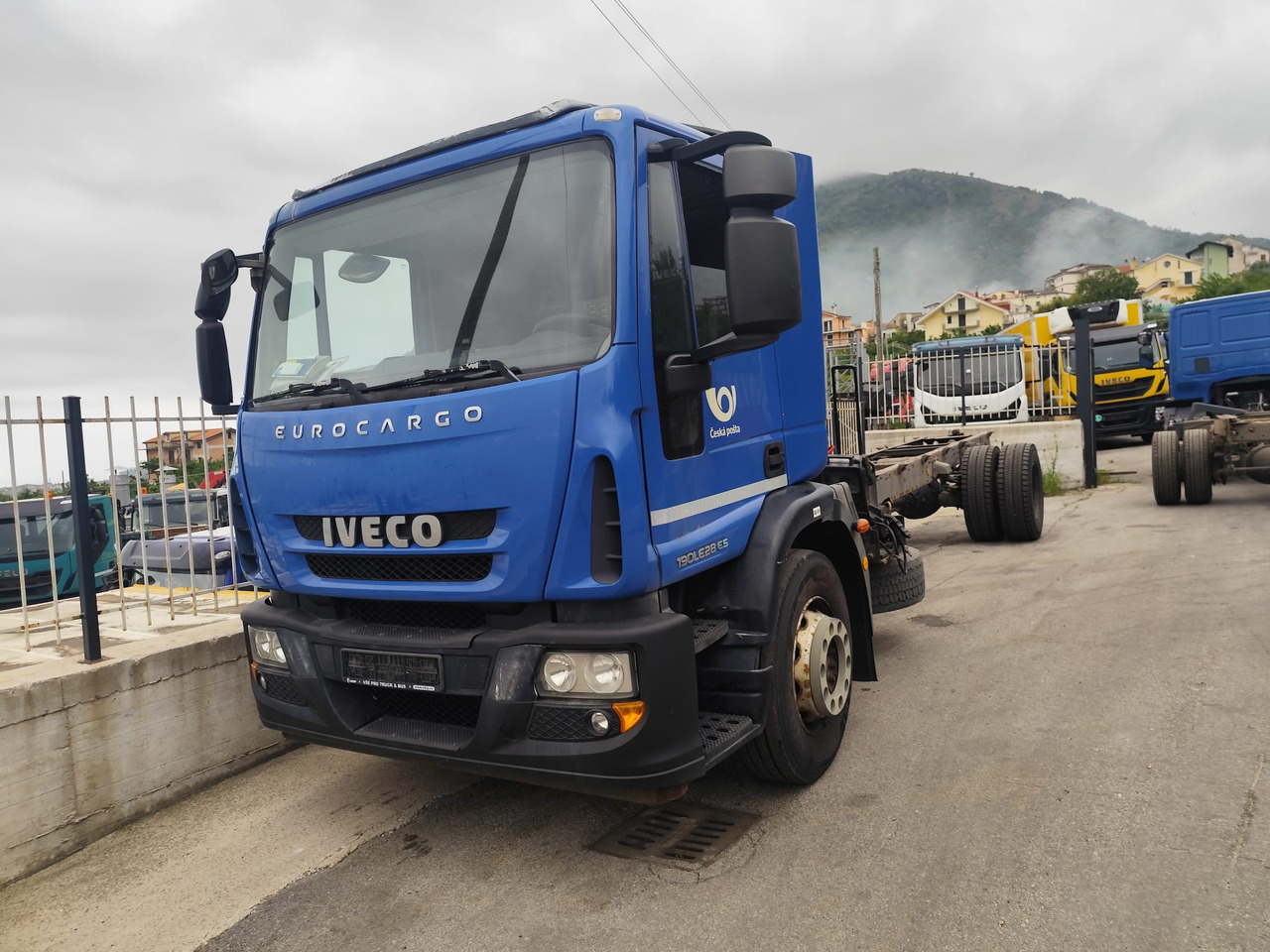 IVECO EUROCARGO 190EL28 - Camion şasiu: Foto 1 IVECO EUROCARGO 190EL28 - Camion şasiu: Foto 1