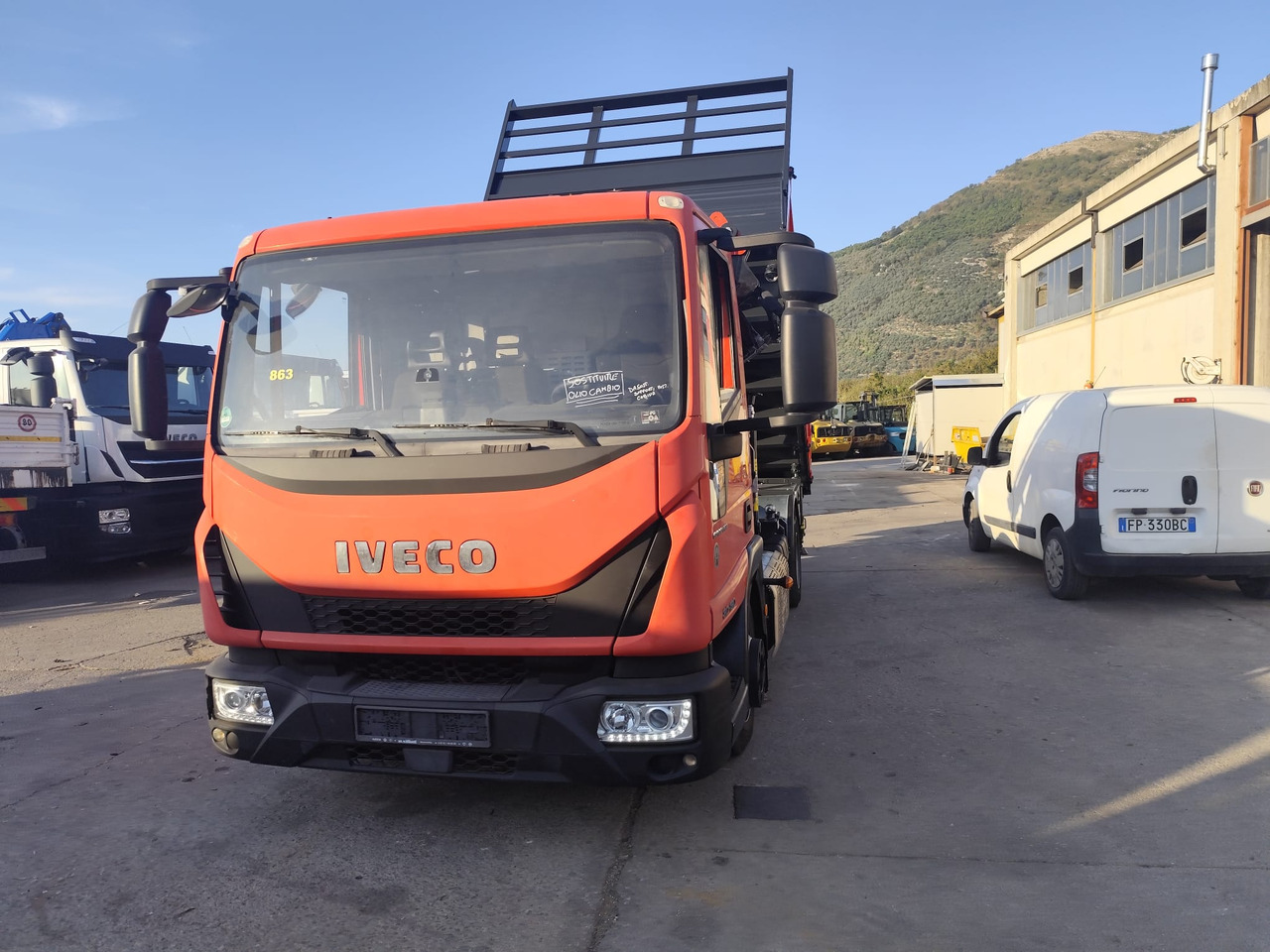 Camion cu macara, Camion basculantă IVECO EUROCARGO 80-190: Foto 44