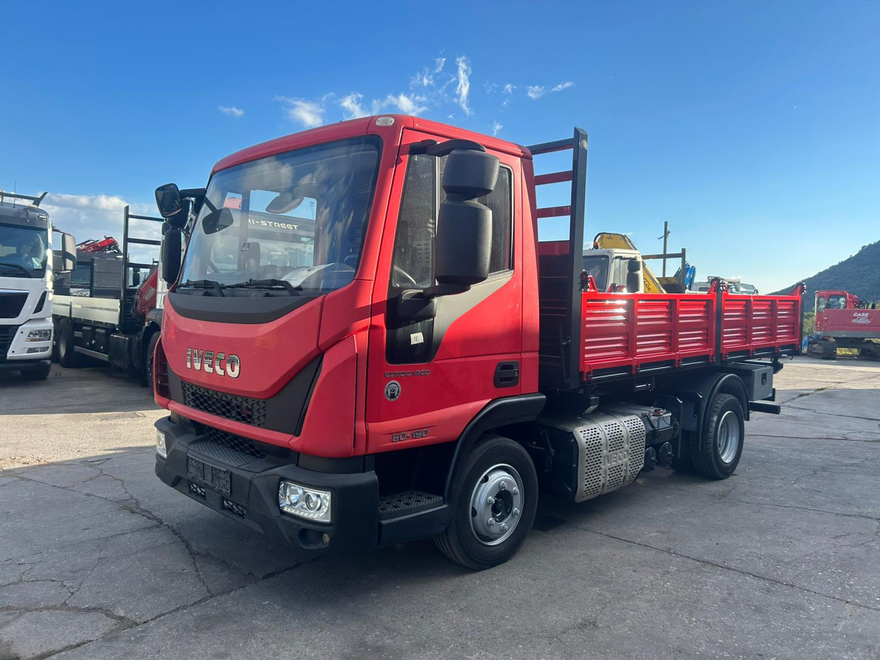 IVECO EUROCARGO 80-190 - Camion basculantă: Foto 2 IVECO EUROCARGO 80-190 - Camion basculantă: Foto 2