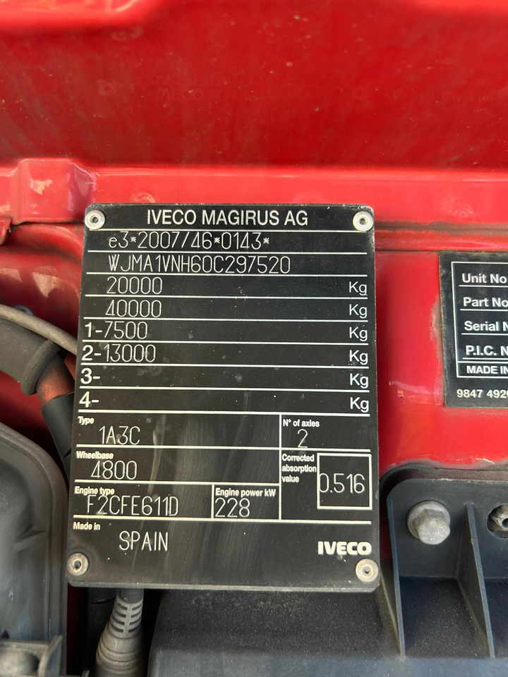 IVECO STRALIS 190S31 - Camion şasiu: Foto 2 IVECO STRALIS 190S31 - Camion şasiu: Foto 2