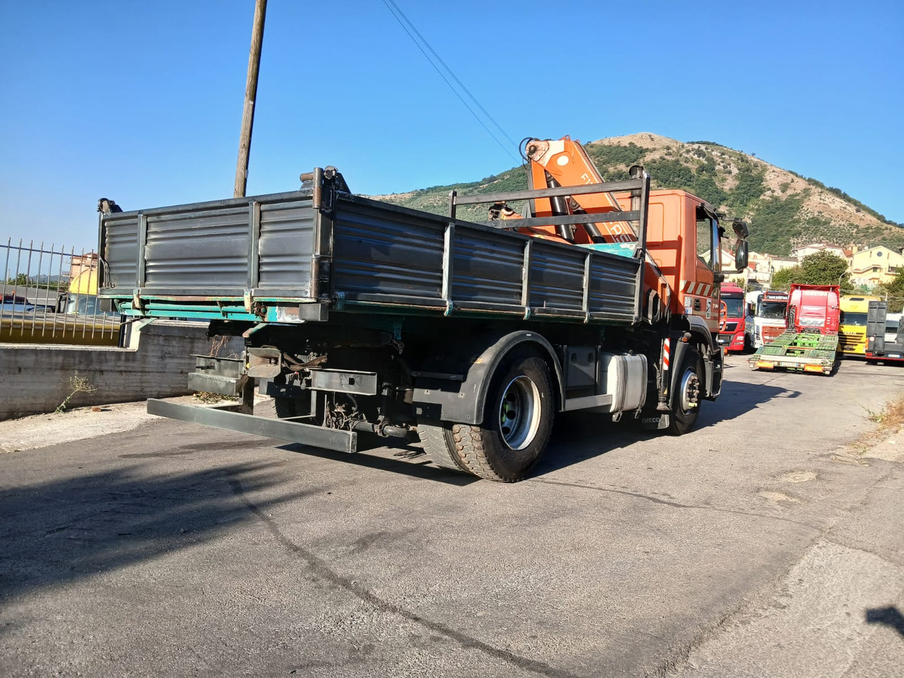 Camion cu macara, Camion basculantă IVECO STRALIS 190S31: Foto 14