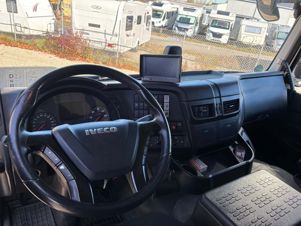 IVECO STRALIS 260S36 - Camion furgon: Foto 3 IVECO STRALIS 260S36 - Camion furgon: Foto 3
