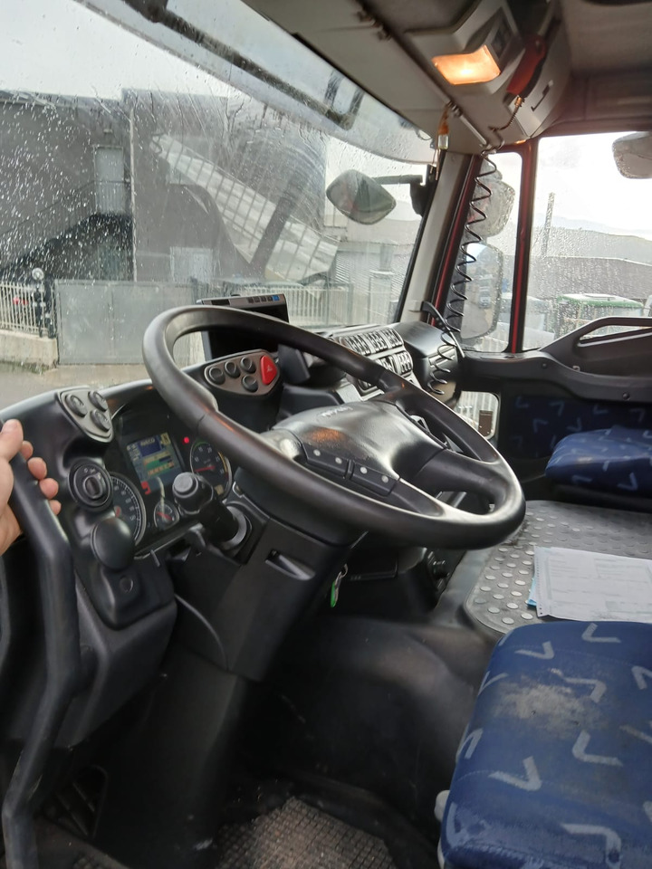 IVECO STRALIS AD 260S31 - Camion şasiu: Foto 4 IVECO STRALIS AD 260S31 - Camion şasiu: Foto 4