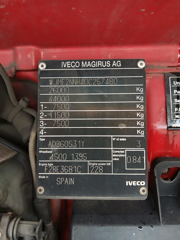IVECO STRALIS AD 260S31 - Camion şasiu: Foto 5 IVECO STRALIS AD 260S31 - Camion şasiu: Foto 5