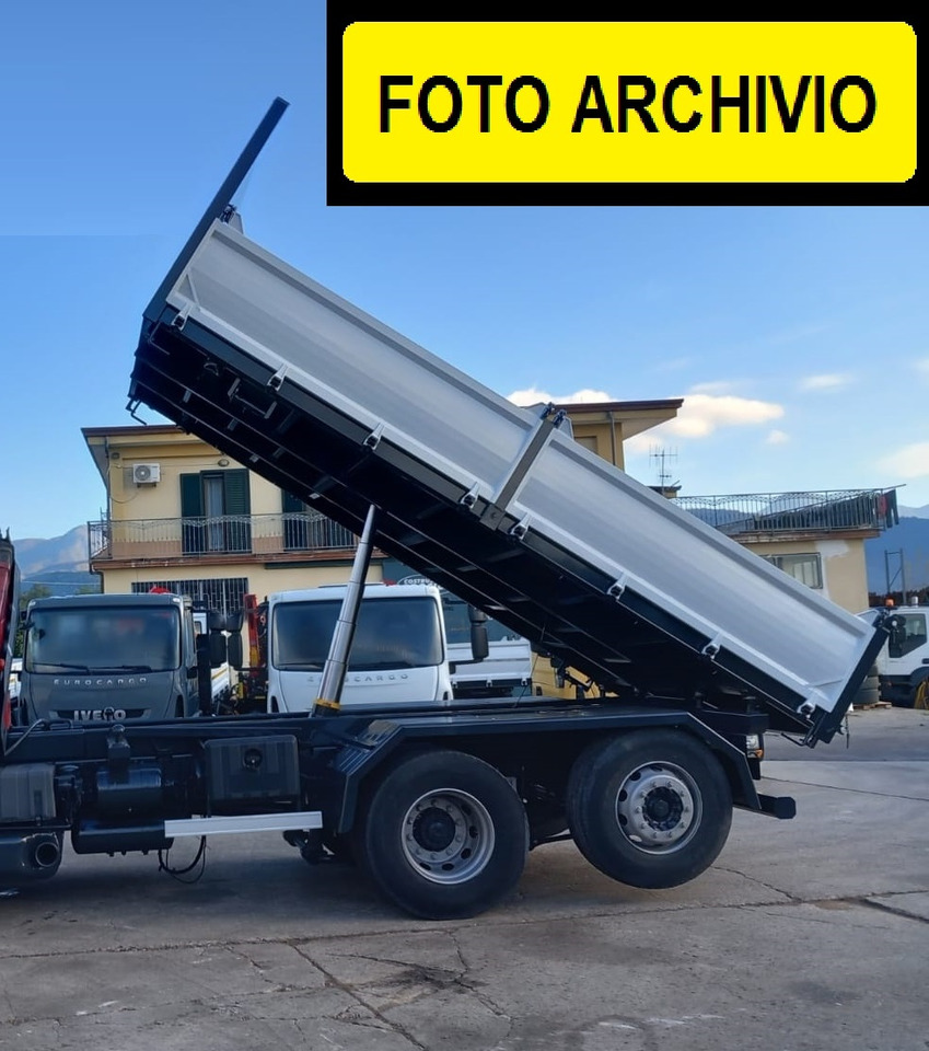 IVECO STRALIS AD 260S31 XP - Camion cu macara: Foto 4 IVECO STRALIS AD 260S31 XP - Camion cu macara: Foto 4