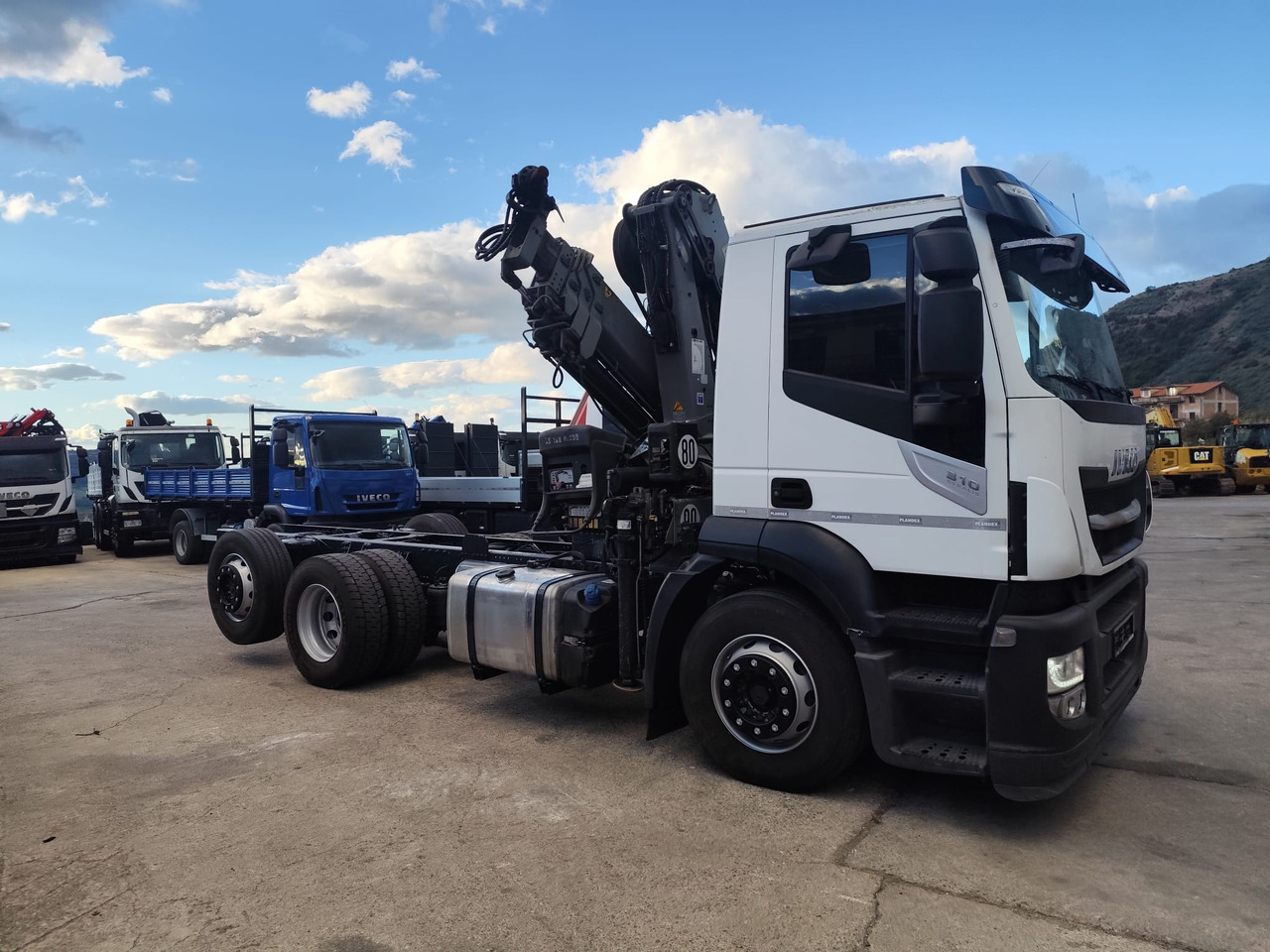 IVECO STRALIS AD 260S31 Y/P - Camion basculantă, Camion cu macara: Foto 3 IVECO STRALIS AD 260S31 Y/P - Camion basculantă, Camion cu macara: Foto 3