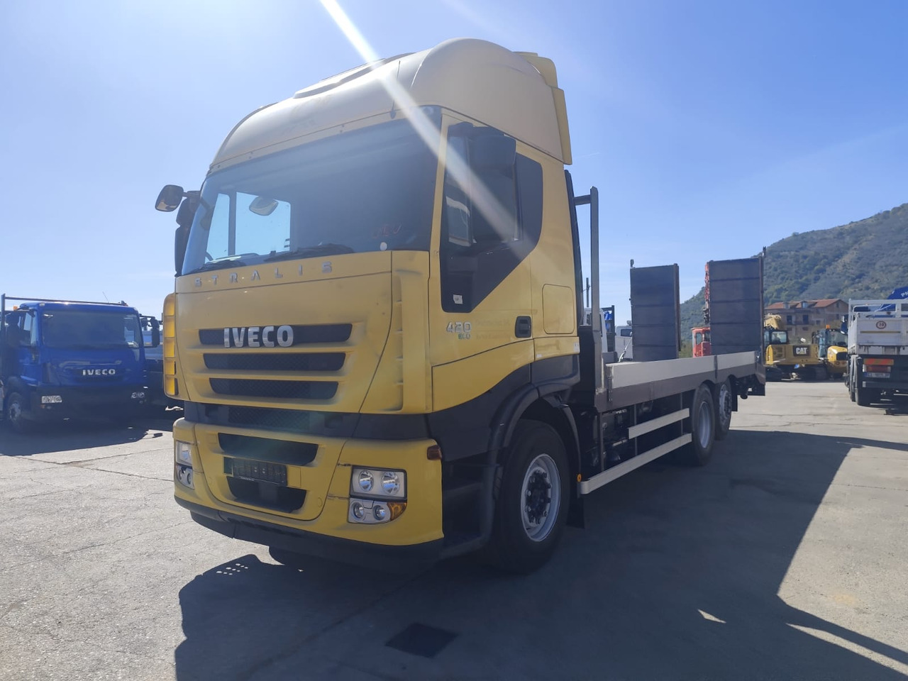IVECO STRALIS CUBE AD260S42 - Camion platformă: Foto 1 IVECO STRALIS CUBE AD260S42 - Camion platformă: Foto 1