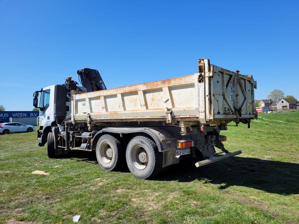 Camion cu macara, Camion basculantă IVECO TRAKKER 260T36: Foto 23 Camion cu macara, Camion basculantă IVECO TRAKKER 260T36: Foto 23